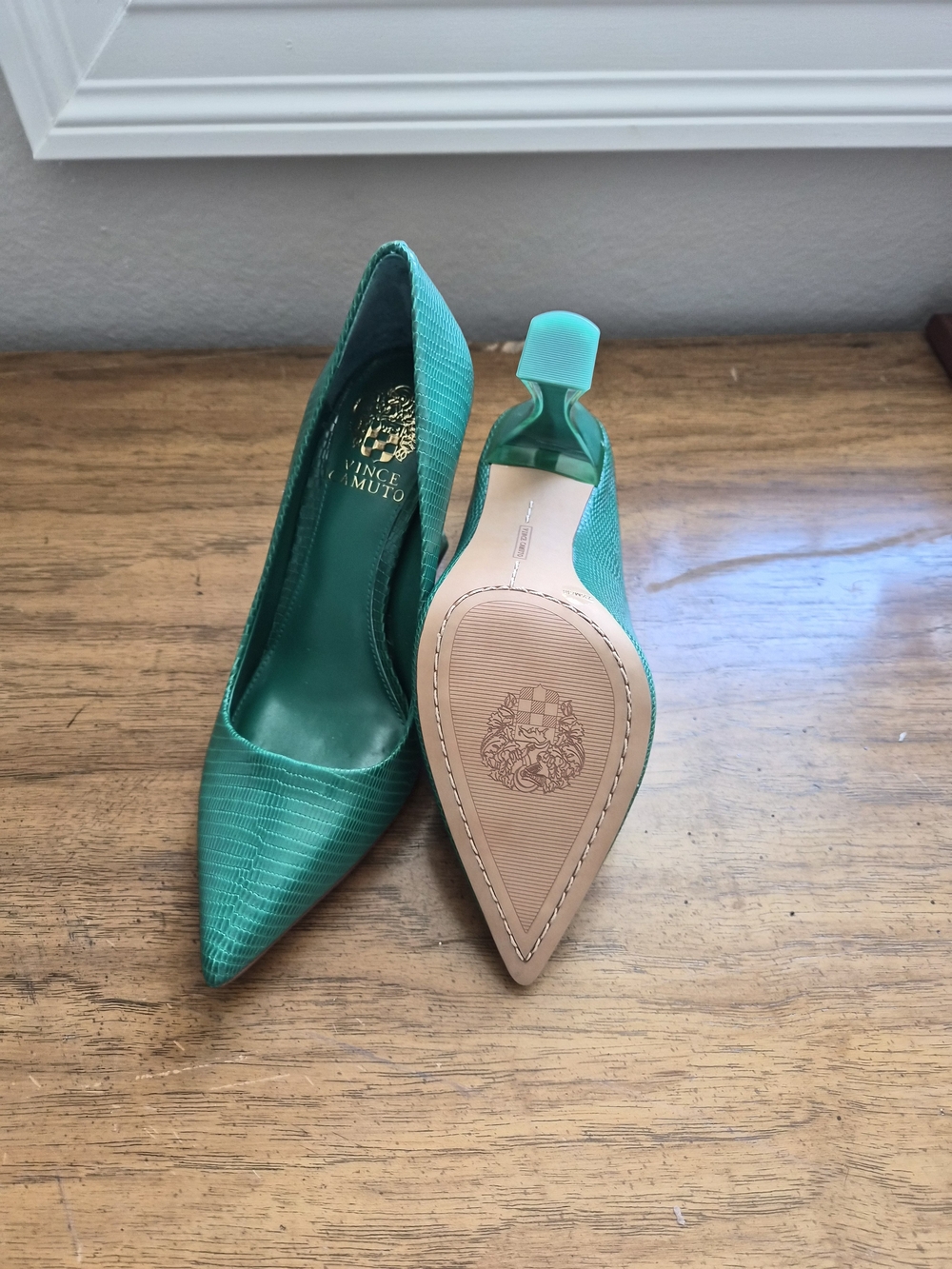 New Vince Camuto Teal Pointed-Toe Leather Pump